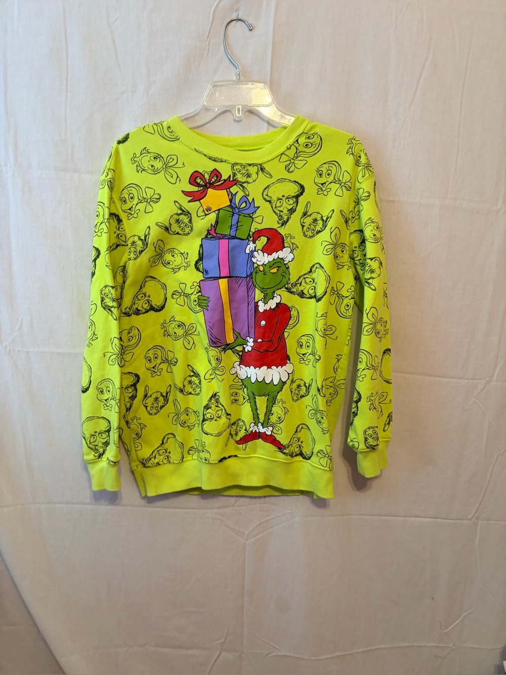 Dr. Seuss The Grinch graphic crewneck sweatshirt with all-over face sketch patte